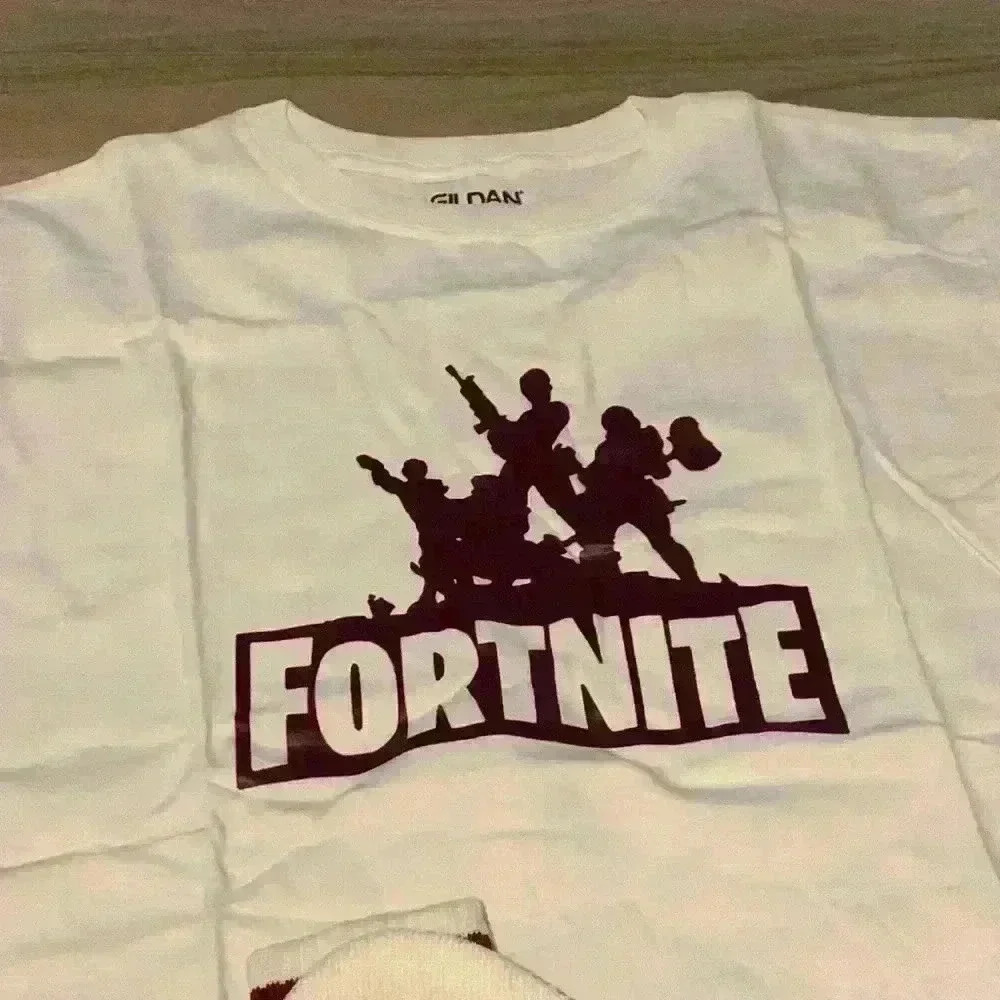 Fortnite Tshirt and Socks  Set - Picture 3 of 4